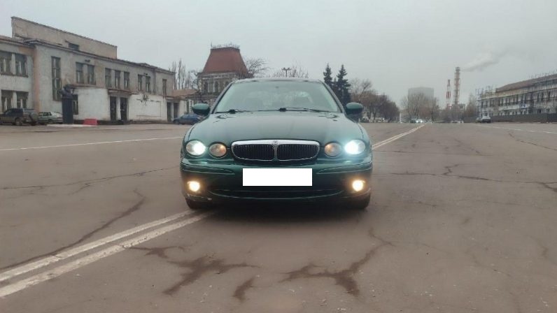 Jaguar X-Type