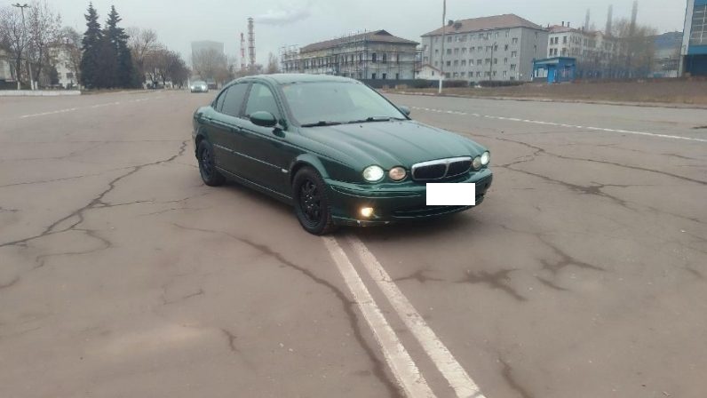 Jaguar X-Type
