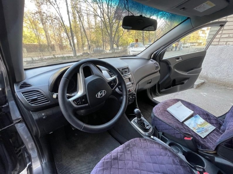 Hyundai Solaris