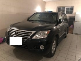 Lexus LX