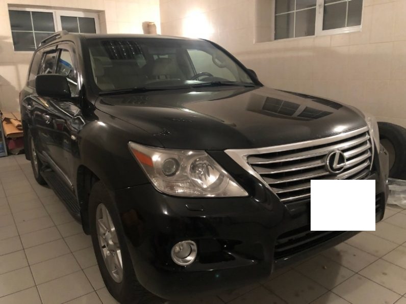 Lexus LX