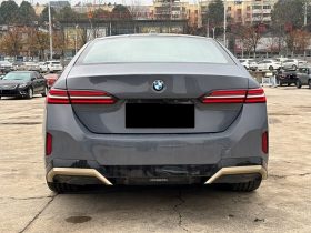 BMW 5