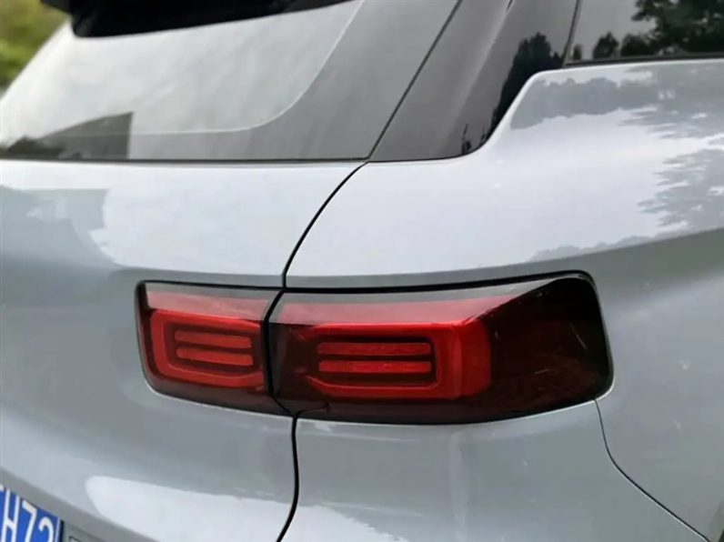 Geely Icon