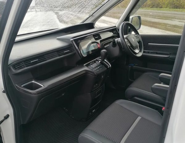 
								Honda Stepwgn полный									