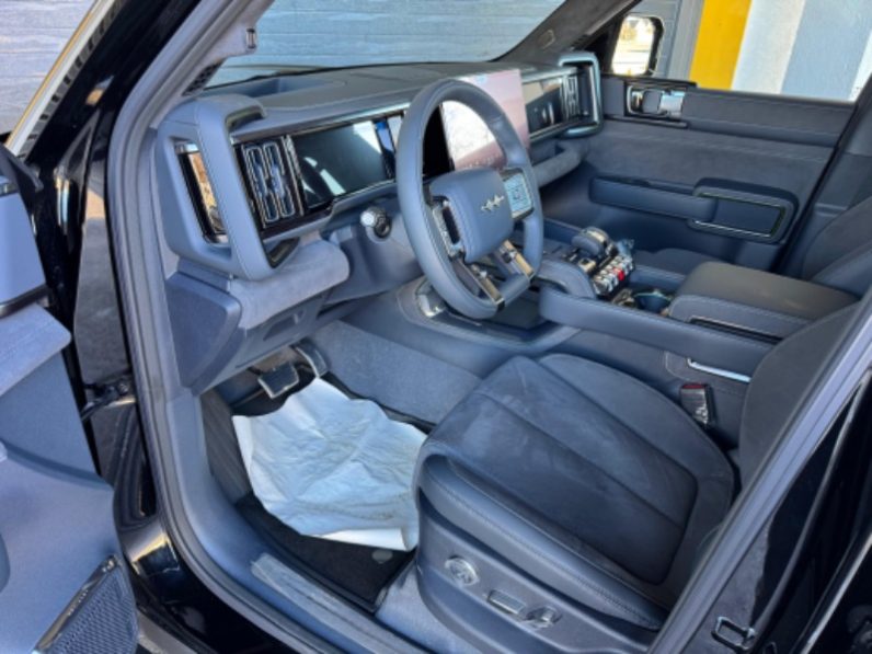 BYD FangChengBao Leopard 5