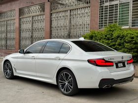 BMW 520i