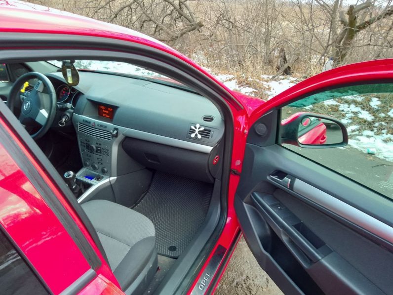 Opel Astra H