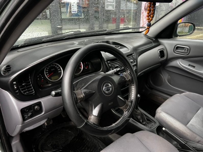 Nissan Almera