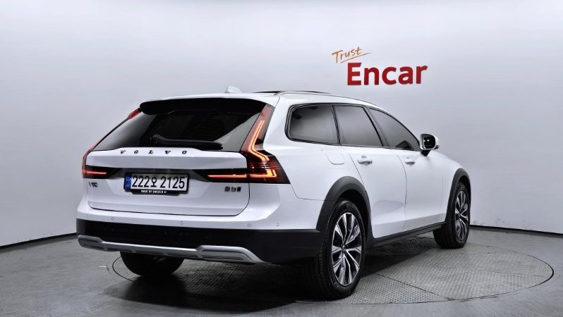 
								VOLVO V90 Cross Country полный									