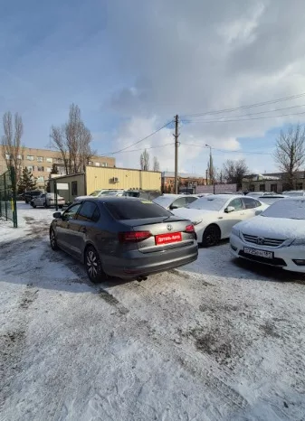 
								Volkswagen Jetta полный									