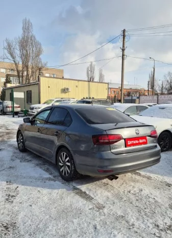 
								Volkswagen Jetta полный									