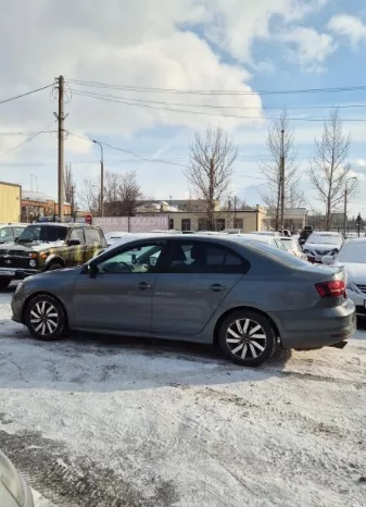 
								Volkswagen Jetta полный									