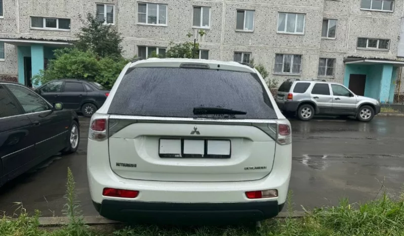 
								Mitsubishi Outlander полный									