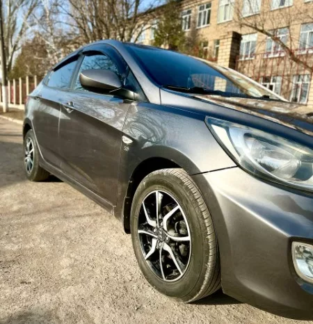 
								Hyundai Solaris полный									