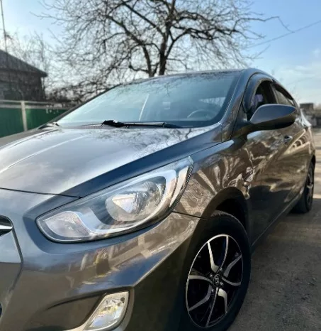 
								Hyundai Solaris полный									