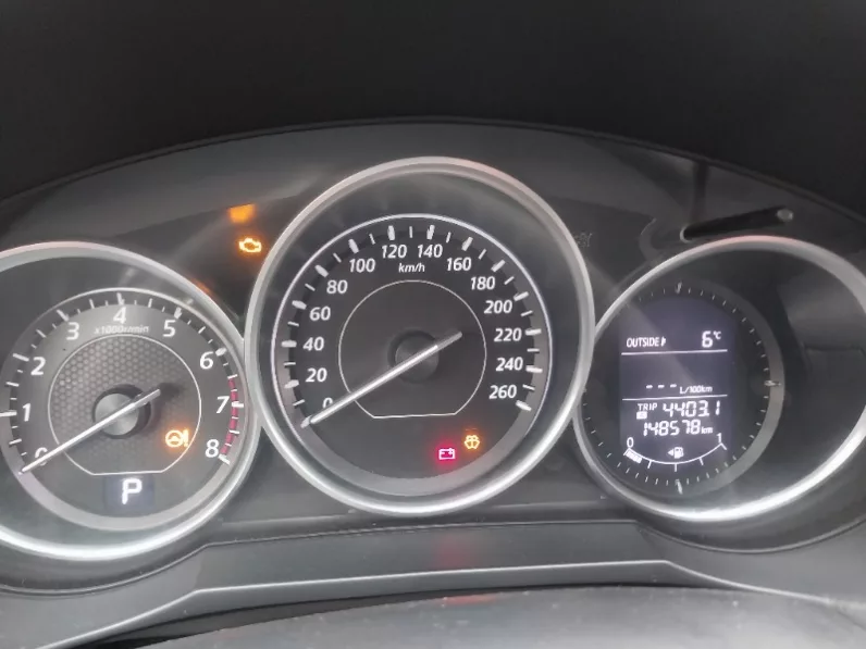 Mazda 6