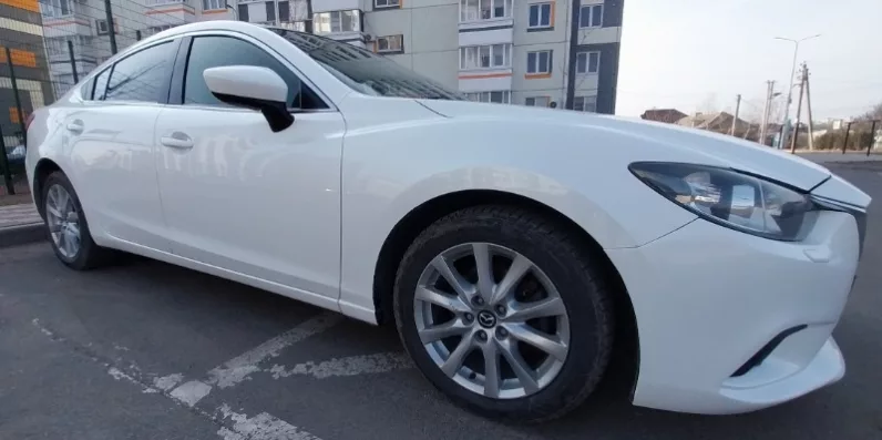 Mazda 6