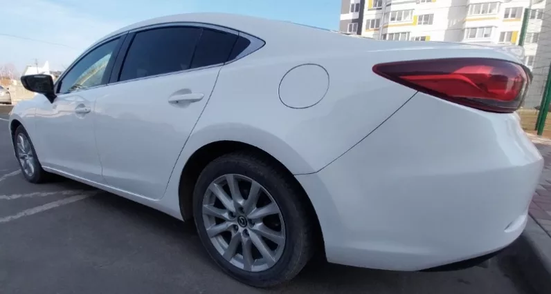 Mazda 6