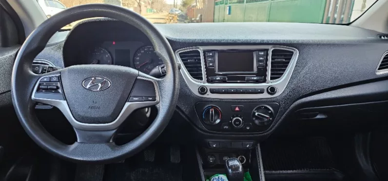 Hyundai Solaris