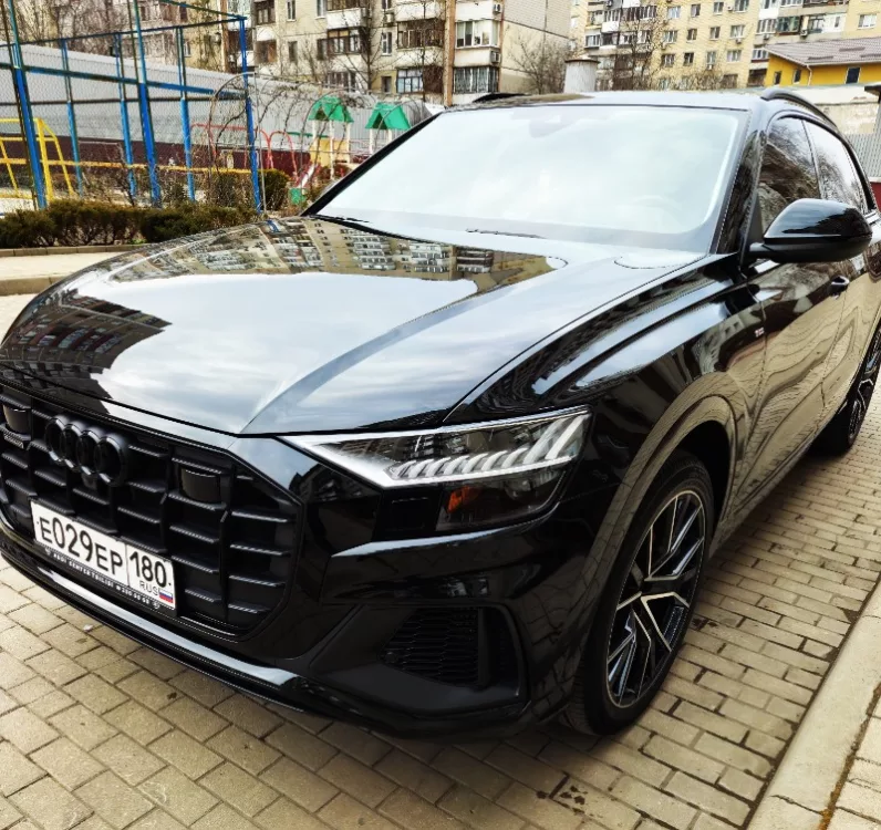 Audi Q8