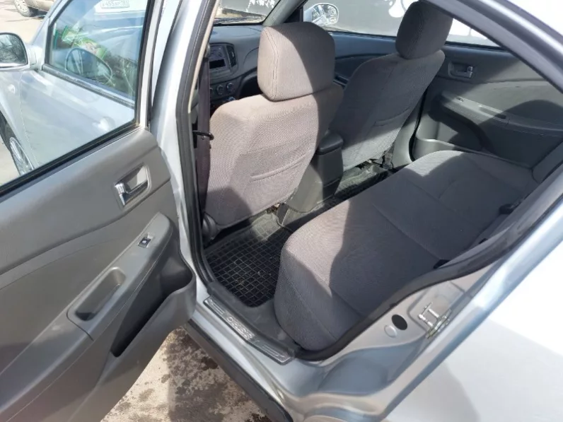 CHERY E5