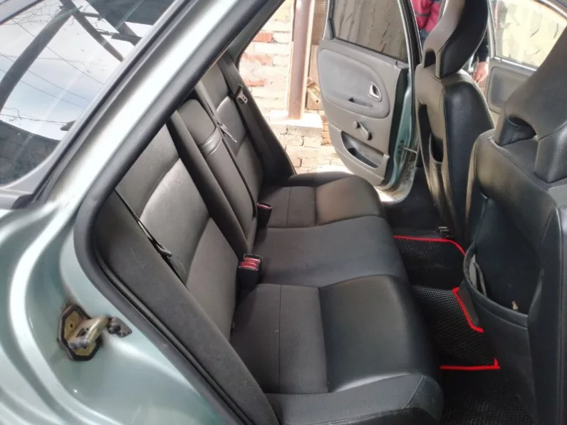 VOLVO C40