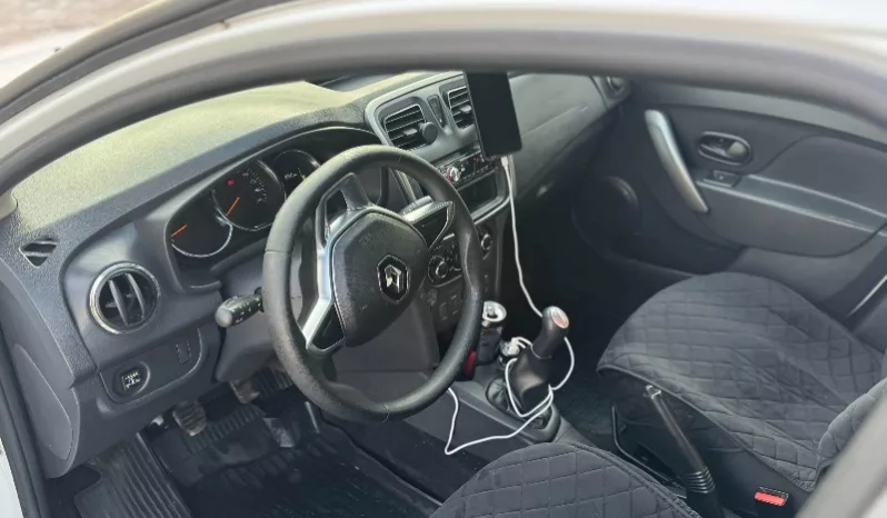 
								Renault Logan полный									