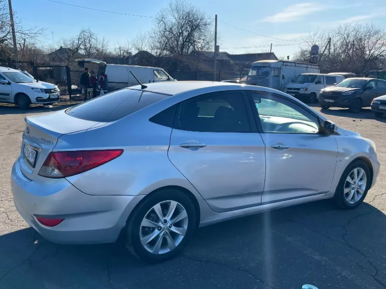 Hyundai Solaris