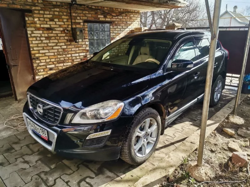 VOLVO XC60