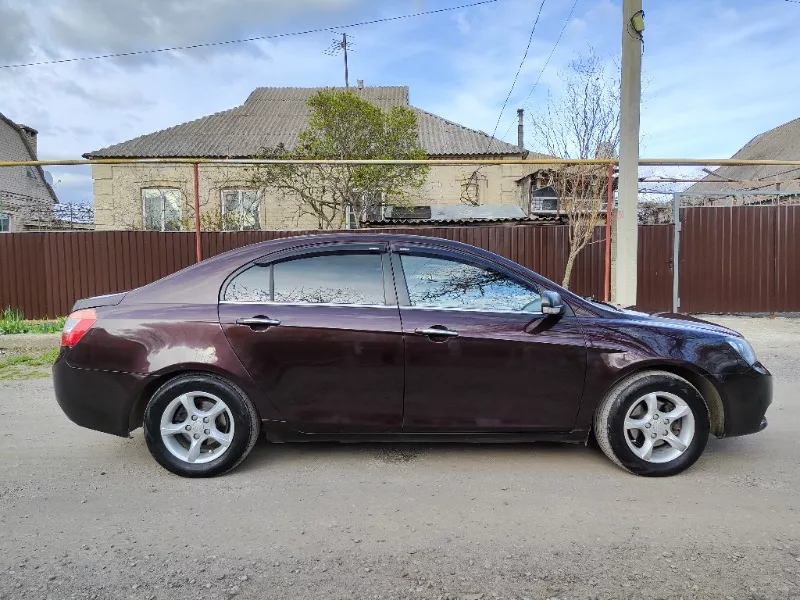 Geely Emgrand EC7
