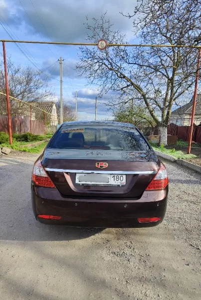 Geely Emgrand EC7