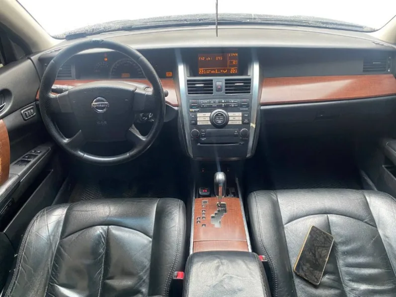 Nissan Teana