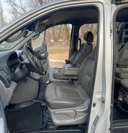 
								Hyundai Grand Starex полный									