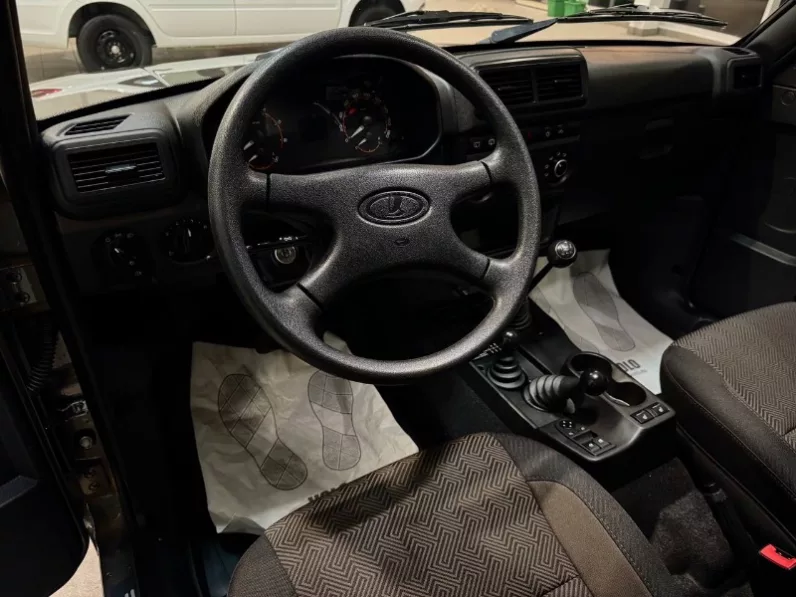 ВАЗ Lada Niva Legend