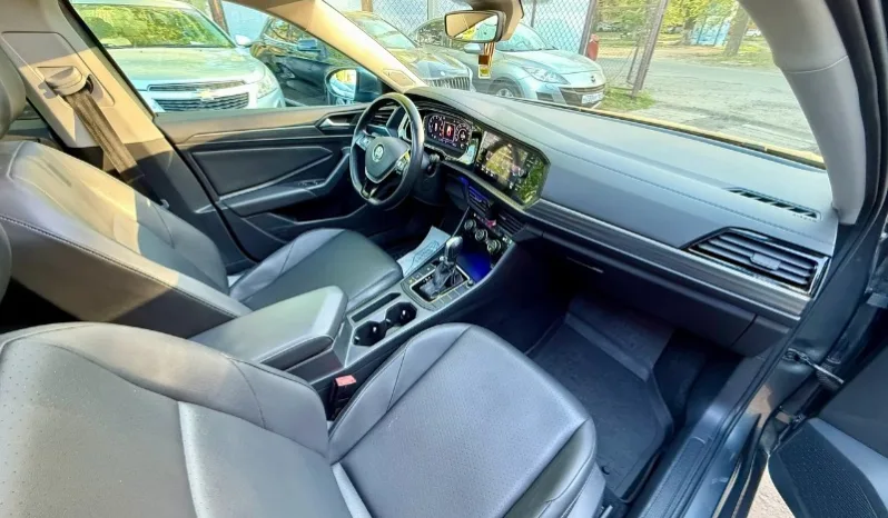 
								Volkswagen Jetta полный									