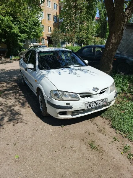 Nissan Almera