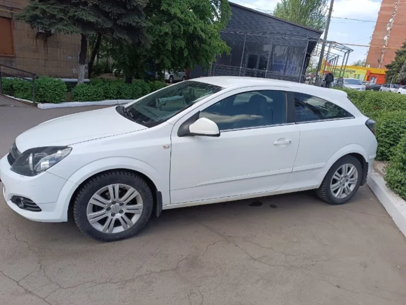 Opel Astra GTC