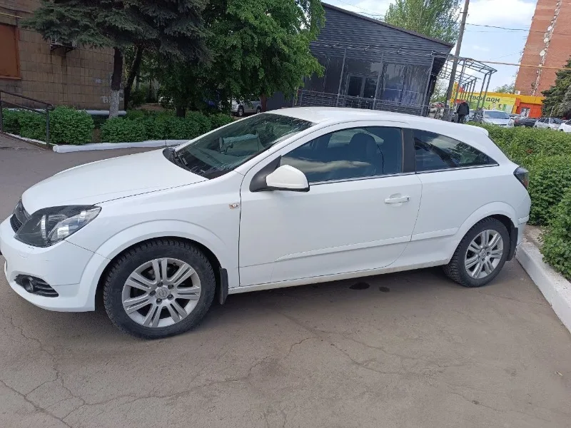 Opel Astra GTC