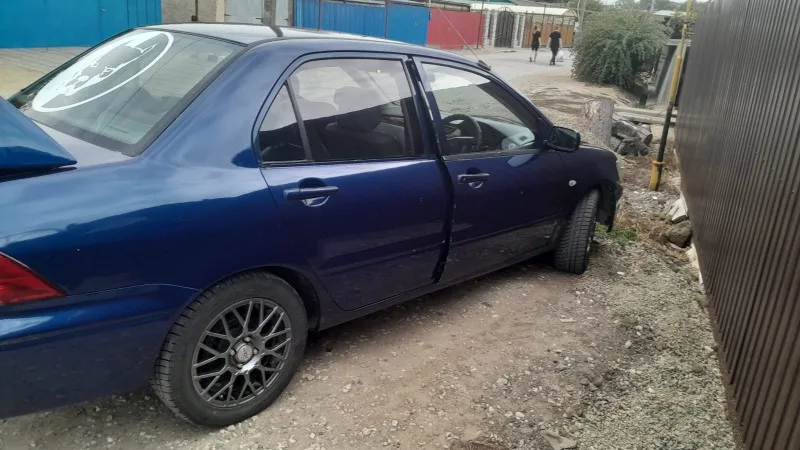Mitsubishi Lancer
