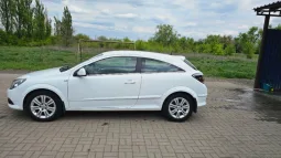 Opel Astra GTC