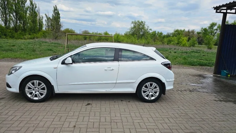 
								Opel Astra GTC полный									