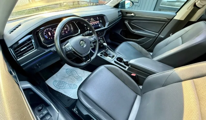
								Volkswagen Jetta полный									