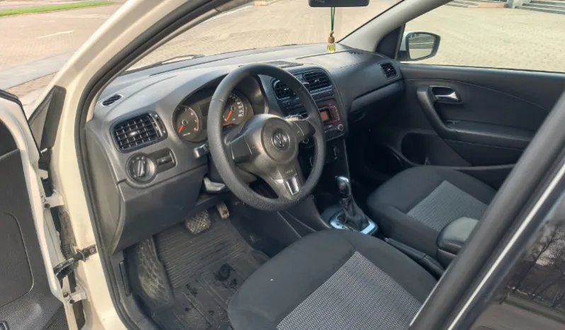 
								Volkswagen Polo полный									