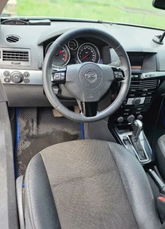
								Opel Astra GTC полный									