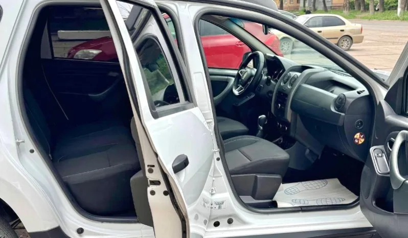 
								Renault Duster полный									