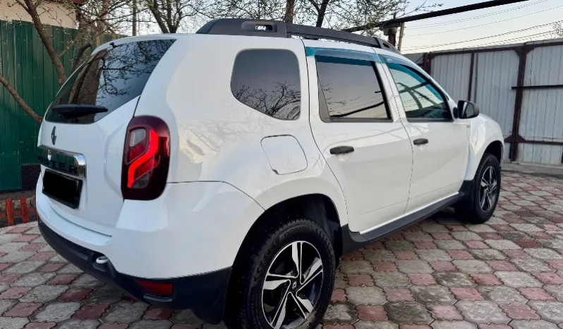 
								Renault Duster полный									