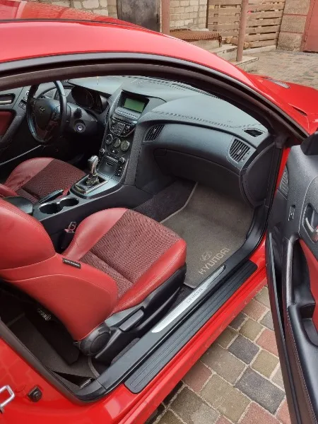 Hyundai Genesis Coupe