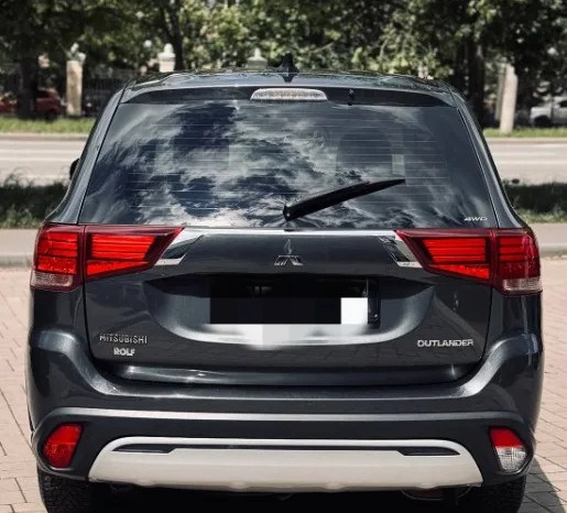 
								Mitsubishi Outlander полный									