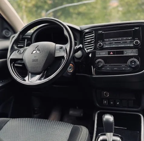 
								Mitsubishi Outlander полный									
