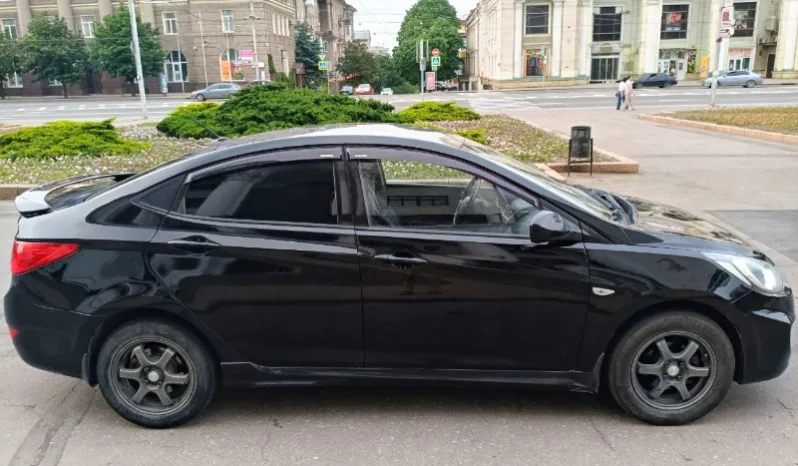 
								Hyundai Solaris полный									